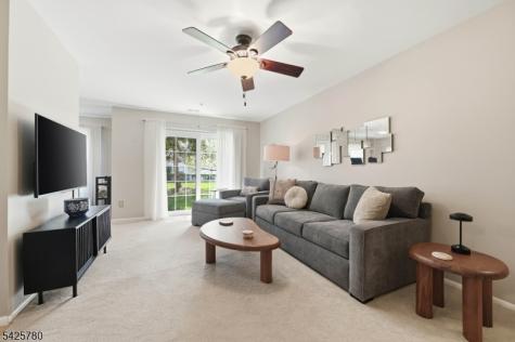 40 Loch Lane Roxbury NJ 07852