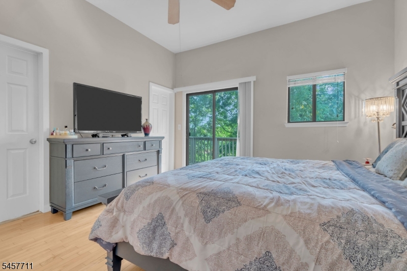 23 Krenkel Court Raritan NJ 08822
