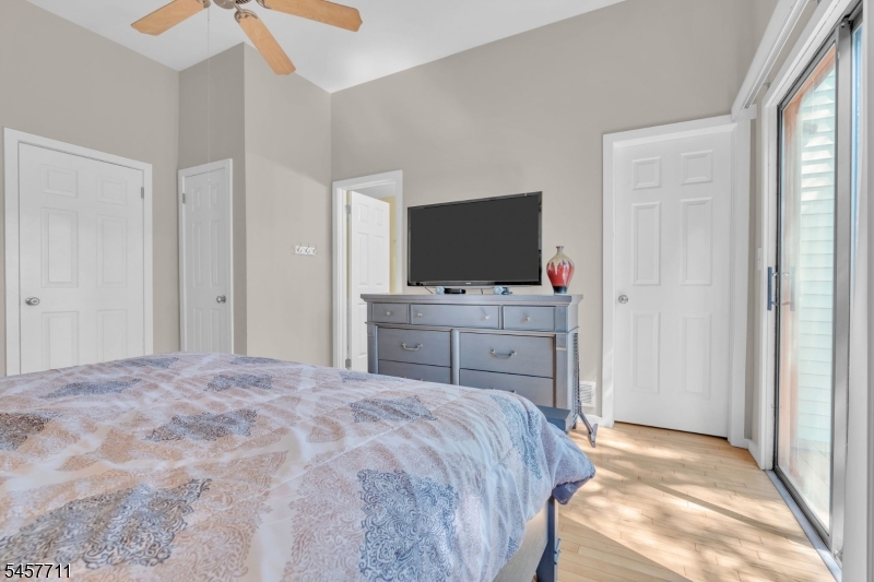 23 Krenkel Court Raritan NJ 08822
