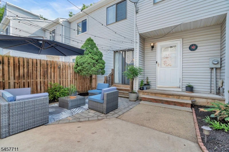 23 Krenkel Court Raritan NJ 08822