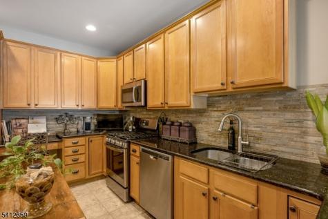 3213 Warrens Way Wanaque NJ 07465
