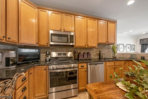 3213 Warrens Way Wanaque NJ 07465