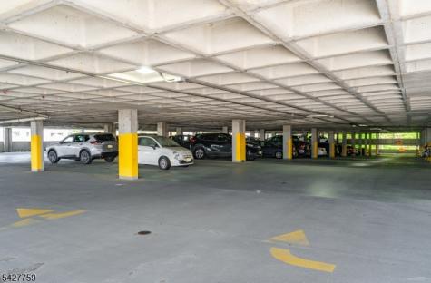 831 Harmon Cove Tower Secaucus NJ 07094