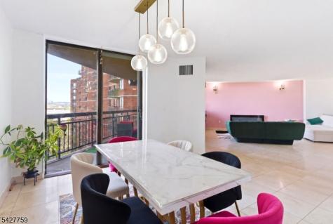 831 Harmon Cove Tower Secaucus NJ 07094