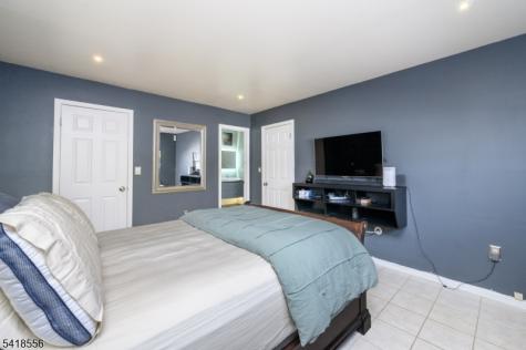 235 Dakota Street Paterson NJ 07503
