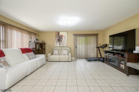 235 Dakota Street Paterson NJ 07503