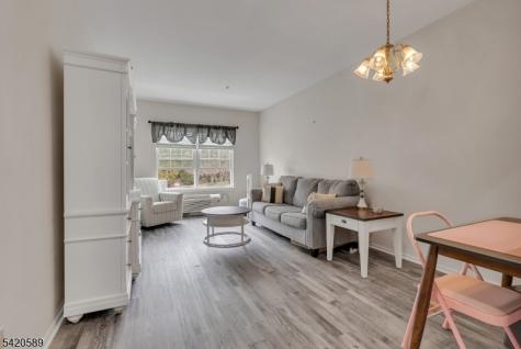 5320 Richmond Road West Milford NJ 07480