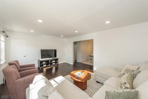15 Wedgewood Drive Verona NJ 07044