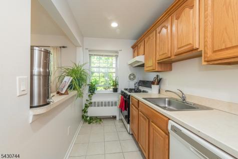 15 Wedgewood Drive Verona NJ 07044
