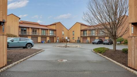118 Bluebird Dr 4a Hillsborough NJ 08844