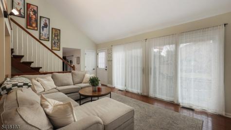 118 Bluebird Dr 4a Hillsborough NJ 08844