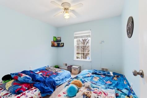 20 Pond Court Hillsborough NJ 08844