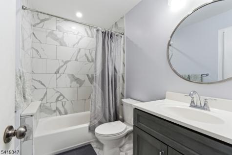 20 Pond Court Hillsborough NJ 08844