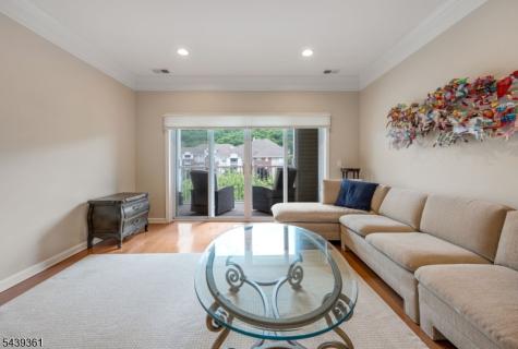 6318 Warrens Way Wanaque NJ 07465