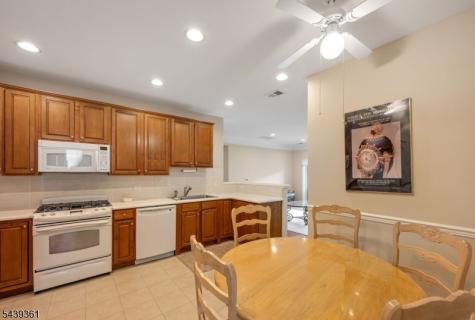 6318 Warrens Way Wanaque NJ 07465