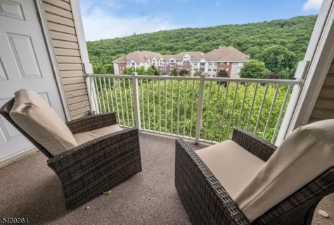 6318 Warrens Way Wanaque NJ 07465