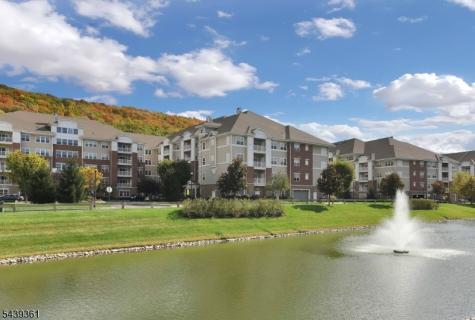 6318 Warrens Way Wanaque NJ 07465