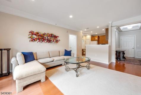 6318 Warrens Way Wanaque NJ 07465