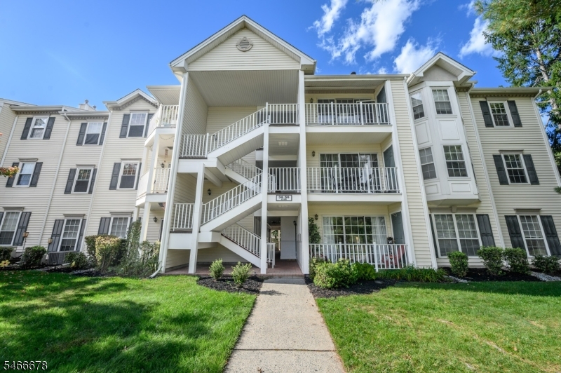 56 Amethyst Way Franklin NJ 08823