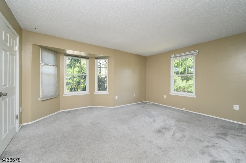 56 Amethyst Way Franklin NJ 08823