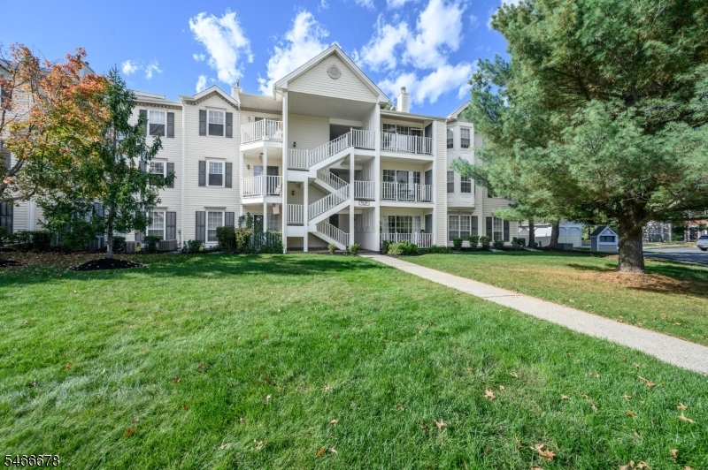 56 Amethyst Way Franklin NJ 08823