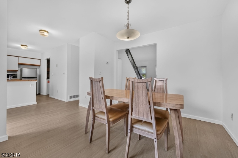 268 Edgeware Court Franklin NJ 08873
