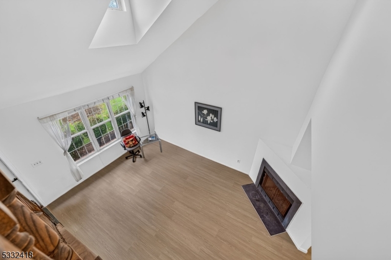 268 Edgeware Court Franklin NJ 08873