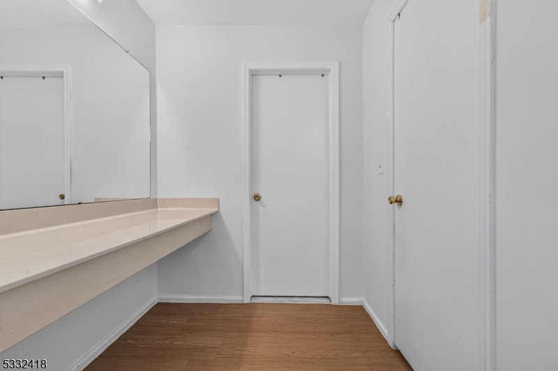 268 Edgeware Court Franklin NJ 08873
