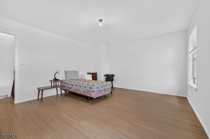 268 Edgeware Court Franklin NJ 08873