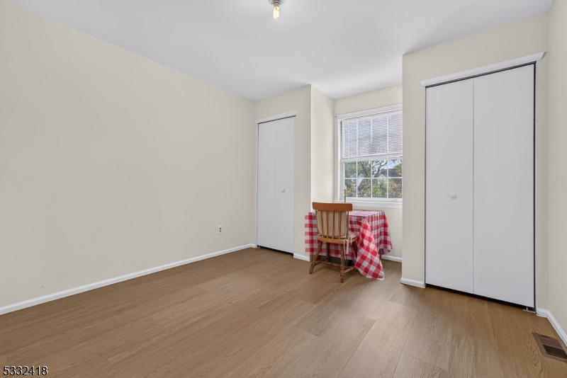 268 Edgeware Court Franklin NJ 08873