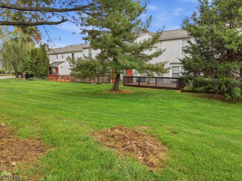268 Edgeware Court Franklin NJ 08873