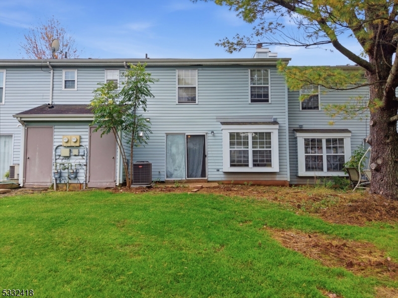 268 Edgeware Court Franklin NJ 08873