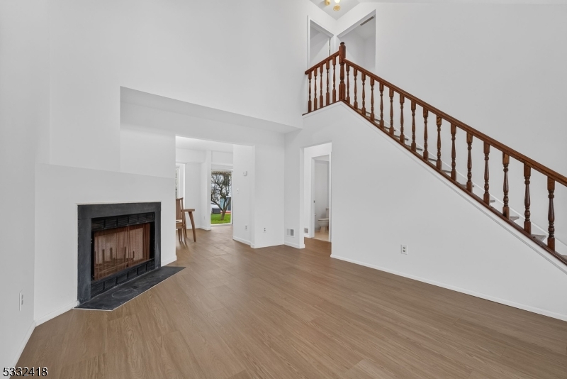 268 Edgeware Court Franklin NJ 08873