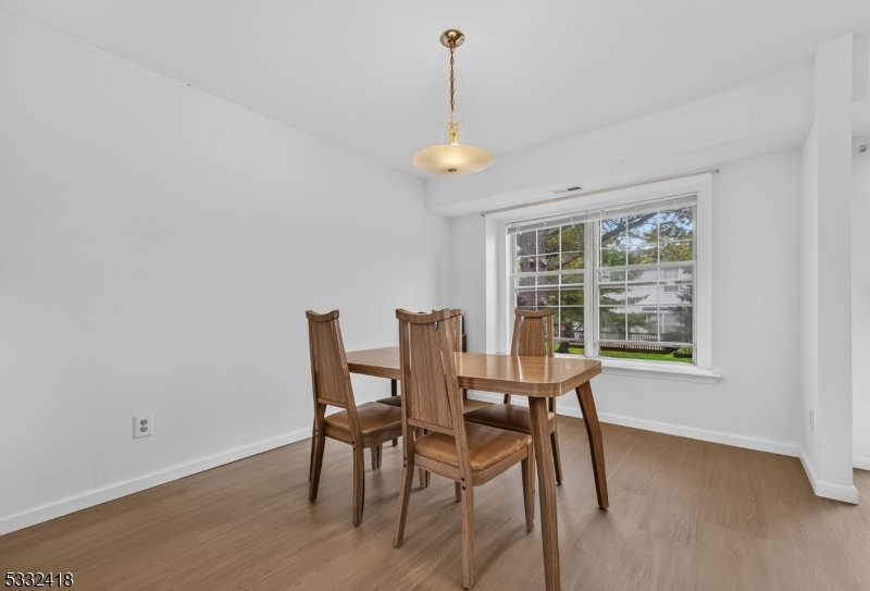 268 Edgeware Court Franklin NJ 08873