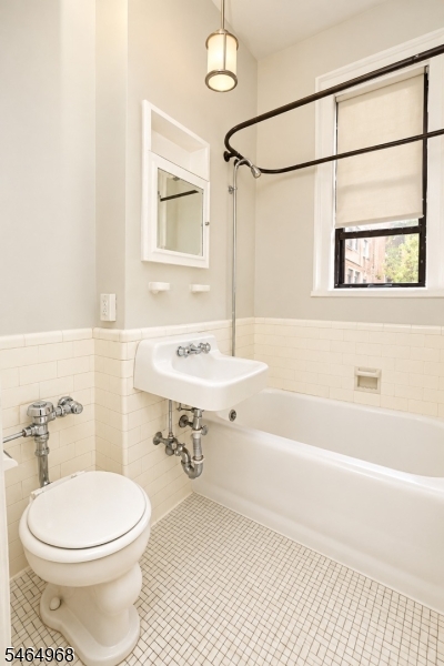 363 Mt Prospect Avenue Newark NJ 07104