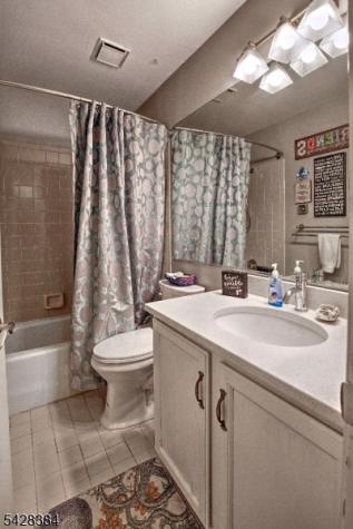 11 Tory Court Bedminster NJ 07921