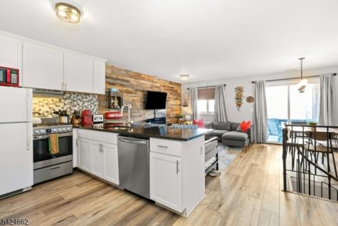 4 Red Lodge Drive Vernon NJ 07462