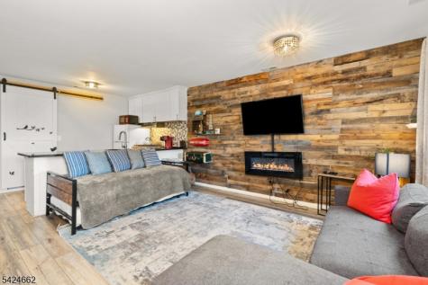 4 Red Lodge Drive Vernon NJ 07462