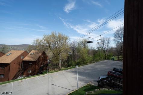 4 Red Lodge Drive Vernon NJ 07462