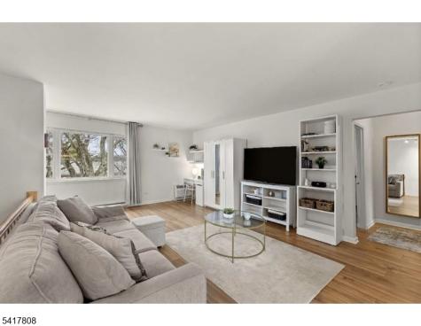 9 Wedgewood Drive Verona NJ 07044