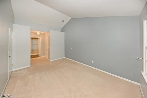 6 Erin Way Lincoln Park NJ 07035