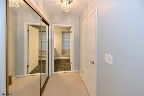 6 Erin Way Lincoln Park NJ 07035