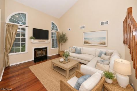 6 Erin Way Lincoln Park NJ 07035