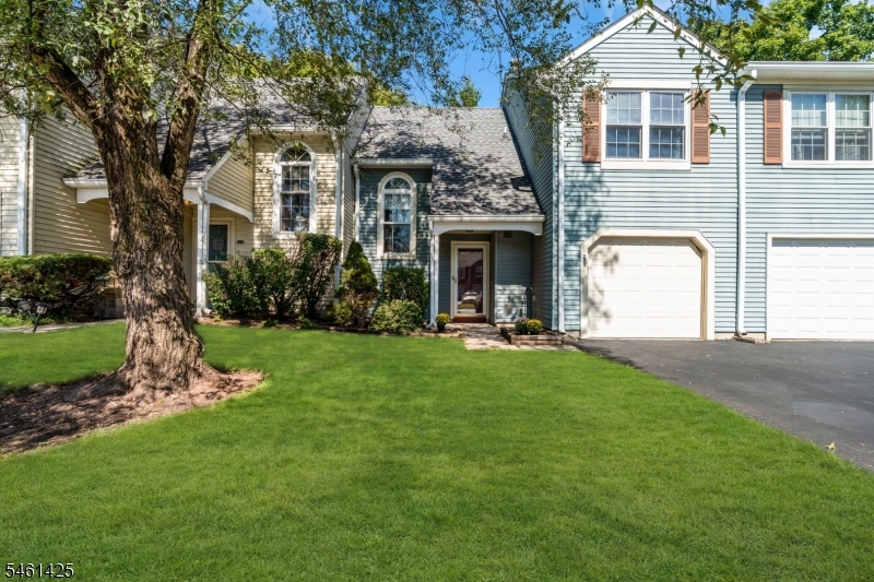 235 Mcauliffe Court Franklin NJ 08873