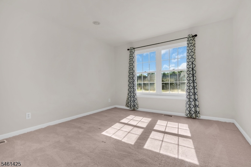 235 Mcauliffe Court Franklin NJ 08873