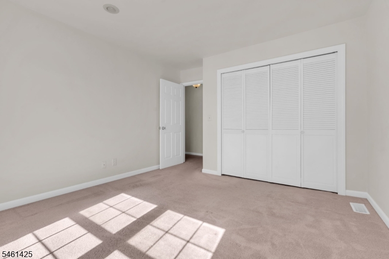 235 Mcauliffe Court Franklin NJ 08873
