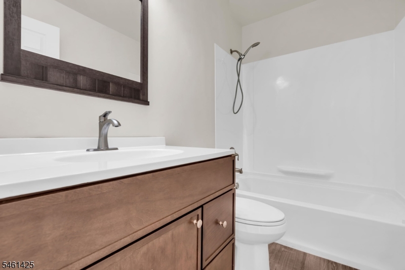 235 Mcauliffe Court Franklin NJ 08873