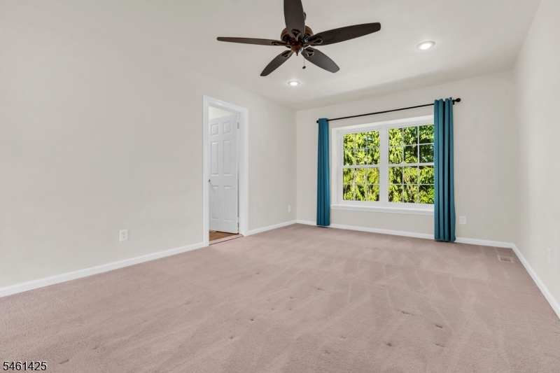 235 Mcauliffe Court Franklin NJ 08873
