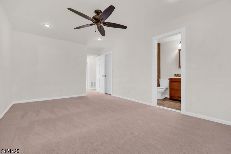 235 Mcauliffe Court Franklin NJ 08873
