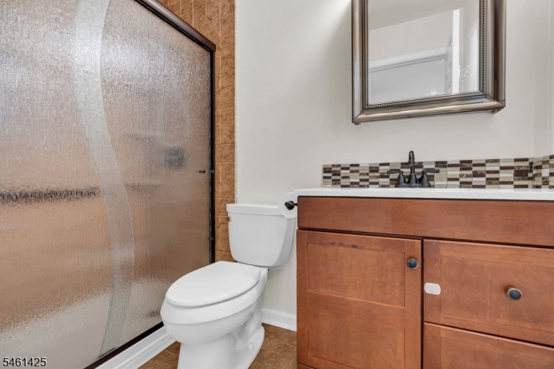 235 Mcauliffe Court Franklin NJ 08873